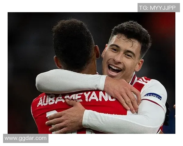 马丁内利：从新星崛起到足球巨星的华丽转身与未来展望